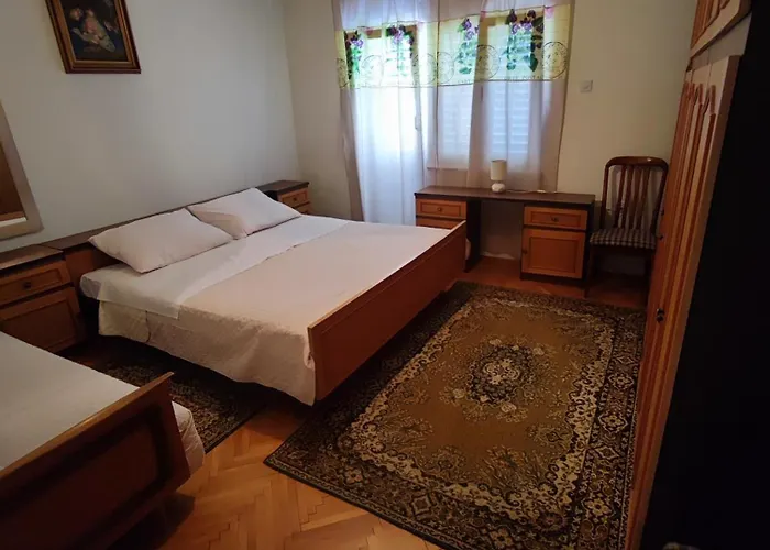Ena Apartmán Kaštela